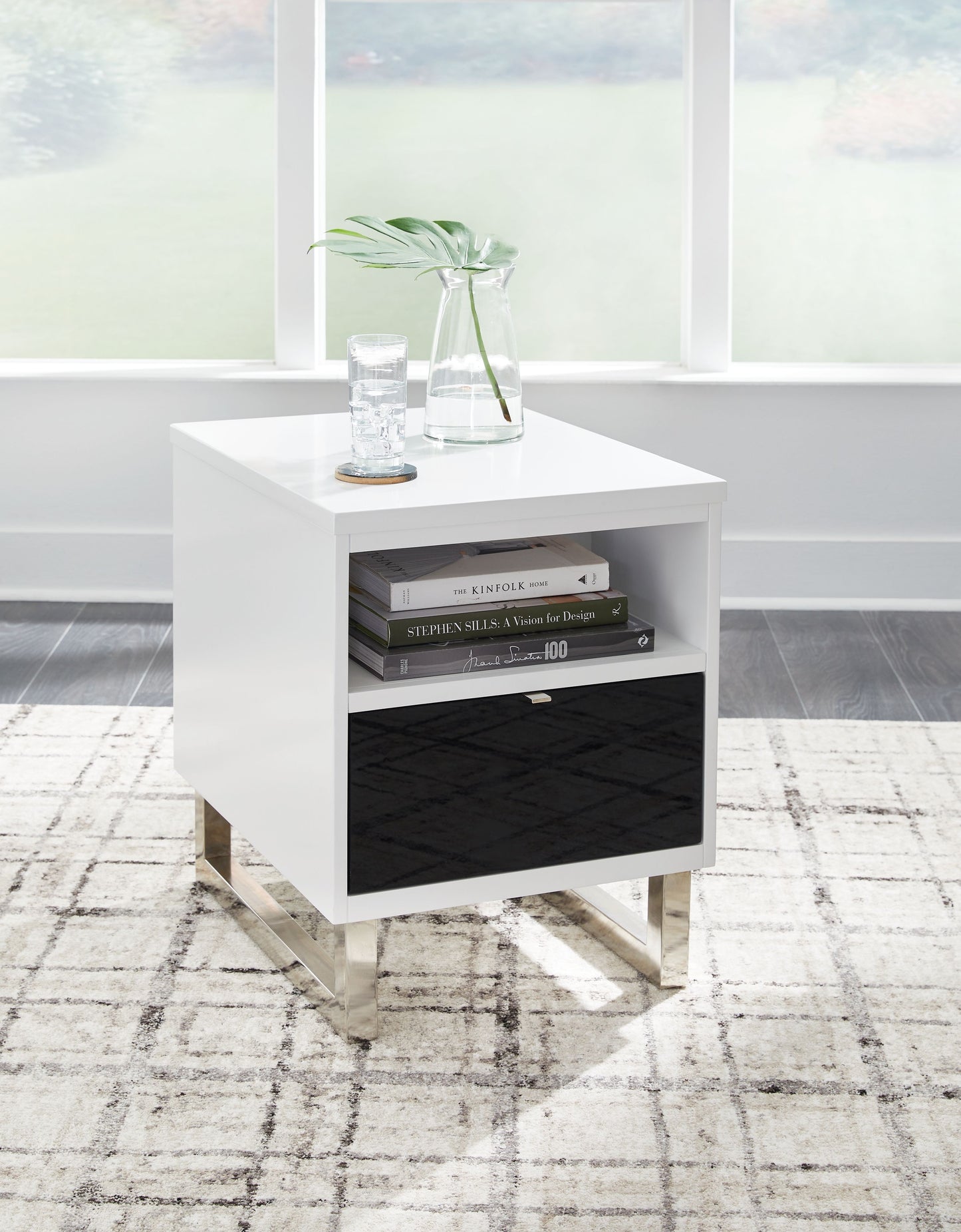 Gardoni - Chair Side End Table - White / Black